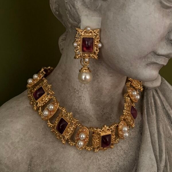 Vintage Baroque Style Pearl Gem Queen Necklace Earrings Set
